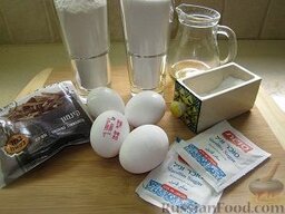 Моя идеальная Шарлотка: На форму (мин. 26 см) нам понадобится: 4 яйца, 1 стакан (объем 250 мл) сахара, 1 стакан муки, 3-4 ст. ложки растительного масла, щепотка соли, 1 чайная ложка (можно чуть меньше) корицы, 2 пакетика (по 10 грамм) ванильного сахара.