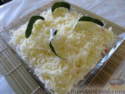 Мексиканский салат с фасолью: Украсить салат по собственному усмотрению.