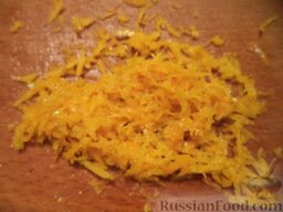 Куриные окорочка с апельсинами: Вымыть апельсин. На средней  терке натереть цедру.