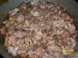 "Охота на кабана" (домашняя тушёнка свиная): Ещё часа через 4 достаем из духовки, немного перемешиваем (тушёнка должна оставаться небольшими кусками).