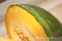 Тыквенное варенье с мандаринами (вариант с имбирем и лимоном): Тыкву для варенья лучше брать с зеленой шкуркой. Такие при разрезании обычно дыней пахнут.