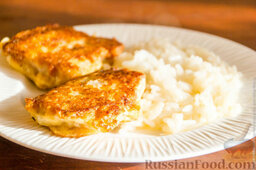 Рыбное филе в сырном кляре: Подаем с любимым гарниром. У меня рис.