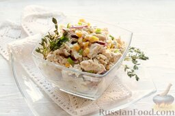 Салат с кукурузой: Перед подачей салат с кукурузой держать на полке холодильника.