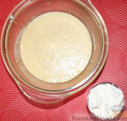 Печенье «Муравейнички»: Растереть маргарин с сахаром или сахарной пудрой.