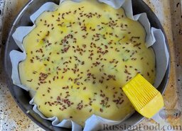 Курник нежный: Когда верхний слой пирога немного возьмётся, его можно смазать желтком и присыпать семенами льна, снова загрузить в духовой шкаф.