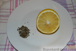 Соус "Сальса": Теперь, перемешав соус, добавляю в него соль и лимонный сок. Пробую и корректирую на свой вкус.