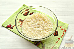Кутья из риса с орехами и сухофруктами: Рис промываем.
