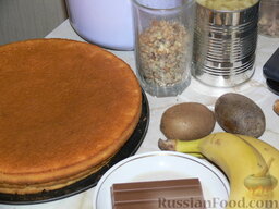 Торт из готовых бисквитных коржей: Подготовим продукты.