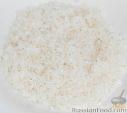 Роллы "Калифорния" с кунжутом: Для начала нужно сварить рис. Взять 120 г, этого количества риса хватит на 4 порции.