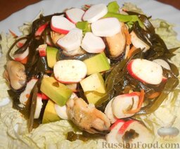 Салат "Морской" с мидиями и авокадо: Приятного аппетита!