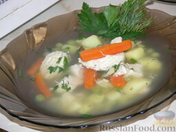 Суп из куриной грудки с зеленым горошком: Приятного аппетита.