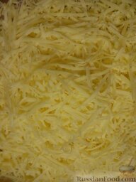 Макаронная запеканка по-неаполитански: Трем сыр на мелкую терку.