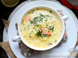 Картофельный суп-пюре: Подавайте первое блюдо к столу со свежим теплым хлебом или лавашом.