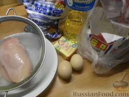 Куриные отбивные в сырном кляре: Подготовить продукты.
