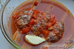 Макароны с мясом (спагетти "Дедушкины усы"): Добавляю кусочек сливочного масла.