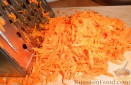 Макароны с мясом и черемшой: Почистить морковь и натереть на крупной терке.