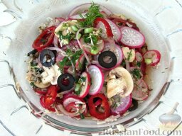 Салат из редиски: Яркий, свежий, восхитительно хрустящий салат из редиса готов.   Приятного аппетита!
