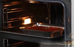 Лазанья с рикоттой: Ставим нашу лазанью с рикоттой в разогретую до 200 градусов духовку на 15-20 минут.