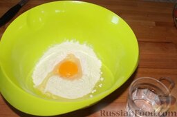 Лагман из говядины: Как приготовить лагман из говядины:    Смешать муку, яйцо, воду и соль.