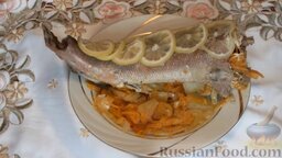 Красноглазка, фаршированная овощами (в мультиварке): Подавать рыбу, фаршированную овощами, в горячем виде. Приятного аппетита!