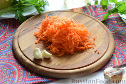 Картофельная запеканка (в мультиварке): Также натрём морковь.