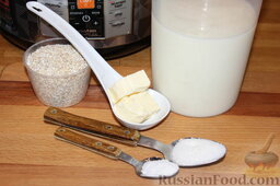 Молочная ячневая каша с фруктами (в мультиварке): Подготовить все продукты, необходимые для варки ячневой молочной каши в мультиварке.