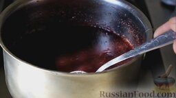 Мармелад из вишни (без сахара): Спустя время поставить сок на огонь и довести до кипения, но не кипятить.