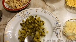 Слоеный салат "Березка": Как приготовить слоеный салат 