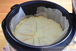 Цветаевский пирог с грушами (в мультиварке): Всё зальём сметанным кремом.