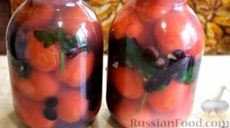 Маринованные помидоры с виноградом (на зиму): Помидоры, маринованные с виноградом на зиму, можно хранить при комнатной температуре.  Готовьте с удовольствием!