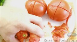 Гаспачо (холодный томатный суп): Снять кожицу и удалить жесткую часть.