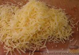 Печенье на рассоле: Твердый сыр натрите на средне терке.
