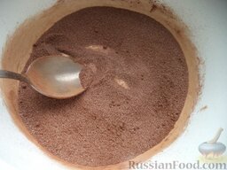Сладкая колбаска: Хорошо перемешать сахар с какао.