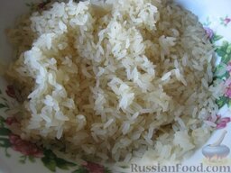 Плов с курицей: Промыть тщательно рис.