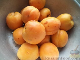 Варенье из половинок абрикосов: Как приготовить варенье из половинок абрикосов:    Плоды сортируют, моют, слегка просушивают.