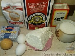 Сладкие творожные лепешки: Подготовьте продукты для творожных лепёшек.