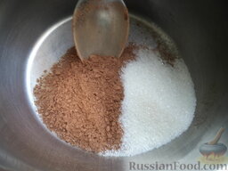 Булочка с маком (рулет): В миску выложить какао и сахар.