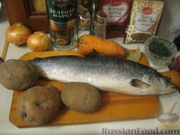 Уха из лососевых голов: Как приготовить рецепт Уха из лососевых голов?  Для начала подготовить ингредиенты.