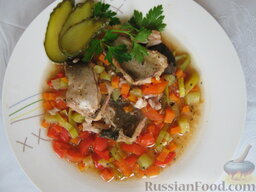 Рыба  с овощами: Рыбу с овощами можно подавать как отдельное блюдо, либо с гарниром.      Приятного аппетита !