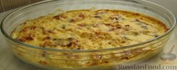 Картофель, запеченный в духовке с сыром: Допечь картофель в духовке до образования хрустящей сырной корочки, минут 5-10.