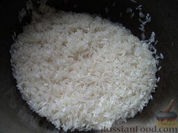 Сладкий плов: Рис перебрать и тщательно промыть в холодной воде.