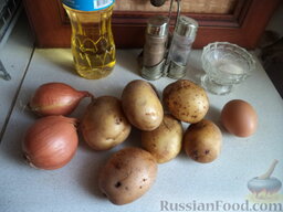 Картофельные оладьи с луком (Драники): Продукты для рецепта перед вами.