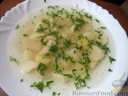Суп картофельный с галушками: При подаче на стол 5-6 галушек кладите в тарелку и заливайте горячим картофельным супом. По желанию картофельный суп с галушками можно посыпать зеленью.  Пятного аппетита!