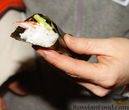 Temaki  (Темаки): Заворачиваем кулечком и наслаждаемся темаки!  Приятного аппетита!