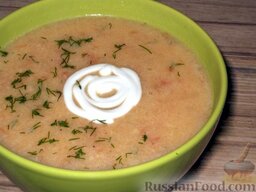 Картофельный суп-пюре с чесноком, помидорами и перцем: Подавать суп-пюре картофельный со сметаной.  Приятного аппетита!