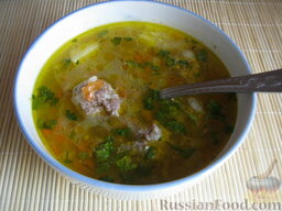 Суп с фрикадельками и рисом: Суп с фрикадельками и рисом готов. Можно украсить зеленью и подавать.  Приятного аппетита!
