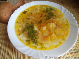 Суп фасолевый с картофелем: Суп из фасоли с картошкой готов. Отдельно можно подать гренки из белого хлеба.  Приятного аппетита!