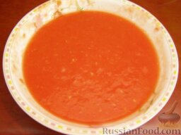 Суп-харчо из говядины с помидорами: Помидоры нарезать кубиками или измельчить в пюре (протереть через сито или с помощью блендера).