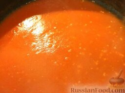 Яблочно-морковный сок: Морковное пюре смешивают с яблочным соком в пропорции 400 г морковной массы и 600 г яблочного сока. В смесь добавляют 150 г сахара, прогревают при температуре 85° С в течение 5 мин.