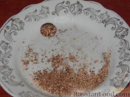Соус бешамель: Как приготовить соус бешамель:    При необходимости натрите мускатный орех на мелкой терке.